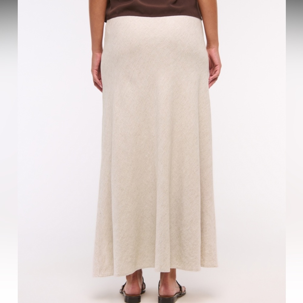 Abercrombie + Fitch Mid Rise Linen Blend Maxi Skirt - Picture 4 of 10